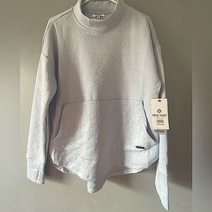 NWT Light Blue Nine West Long Sleeve Shirt with Front Pocket Women’s Size Large